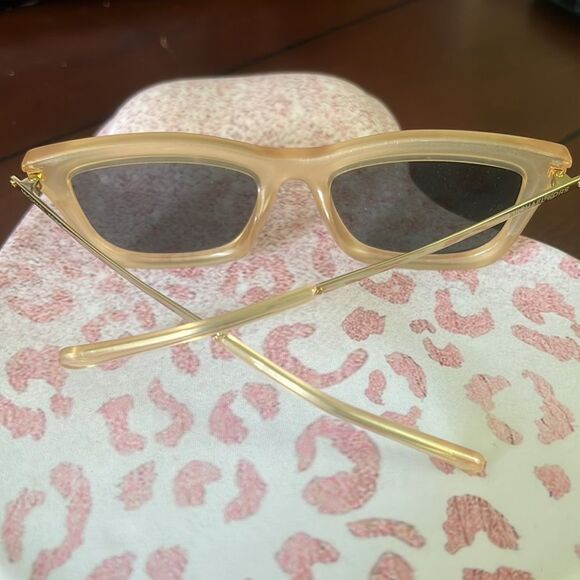 Michael Kors* Champagne Gold Sunnies EUC display picture 2